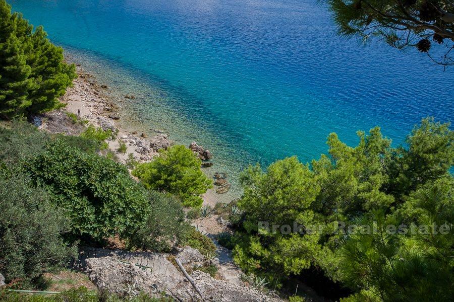 Utmärkt läge hus på första raden till havet