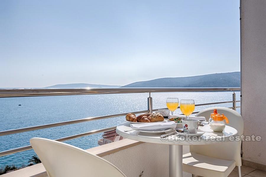 Hotel mit Meerblick, zu verkaufen