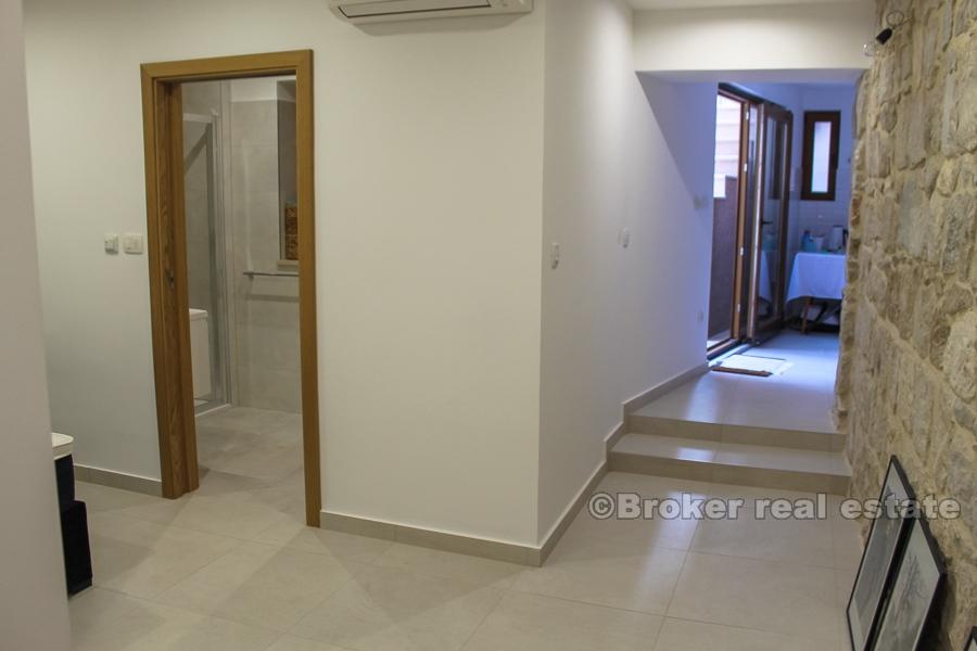 Renoverat hus i centrum, till salu