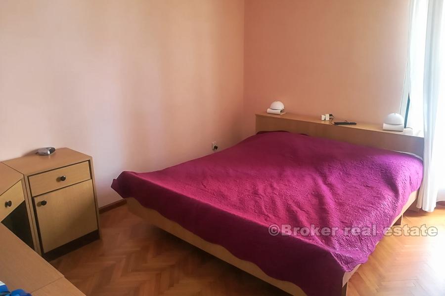 Трехкомнатная квартира в Трстенике, для продажи