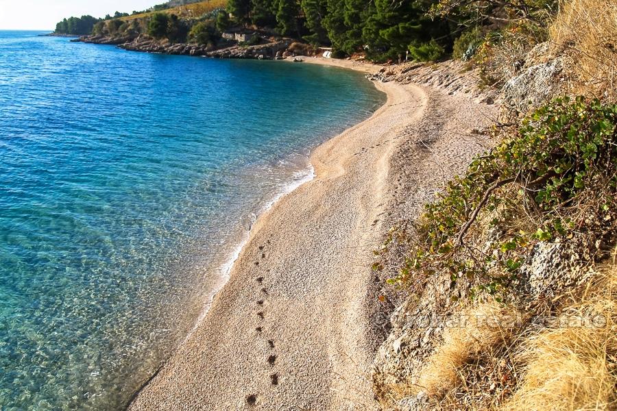 Dom z kamienia z widokiem na morze, na sprzedaż
