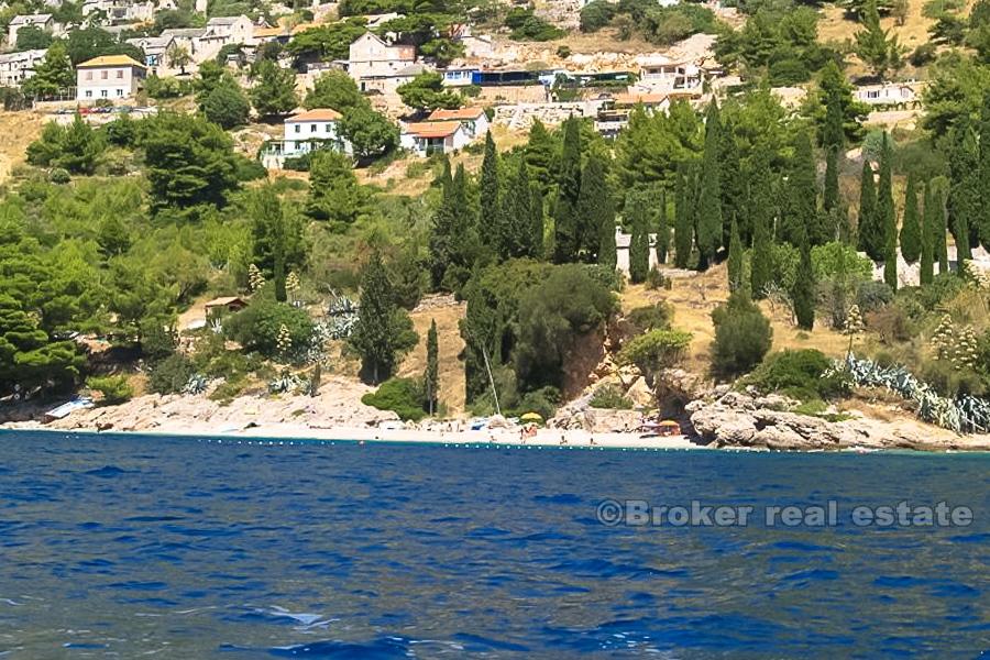 Stone house with sea view, for sale