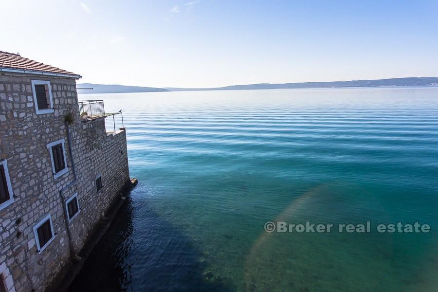 Steinhaus am Meer, zu verkaufen