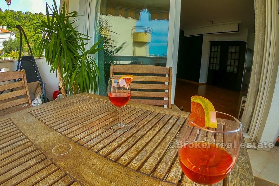 Furnished three bedroom apartment, for sale