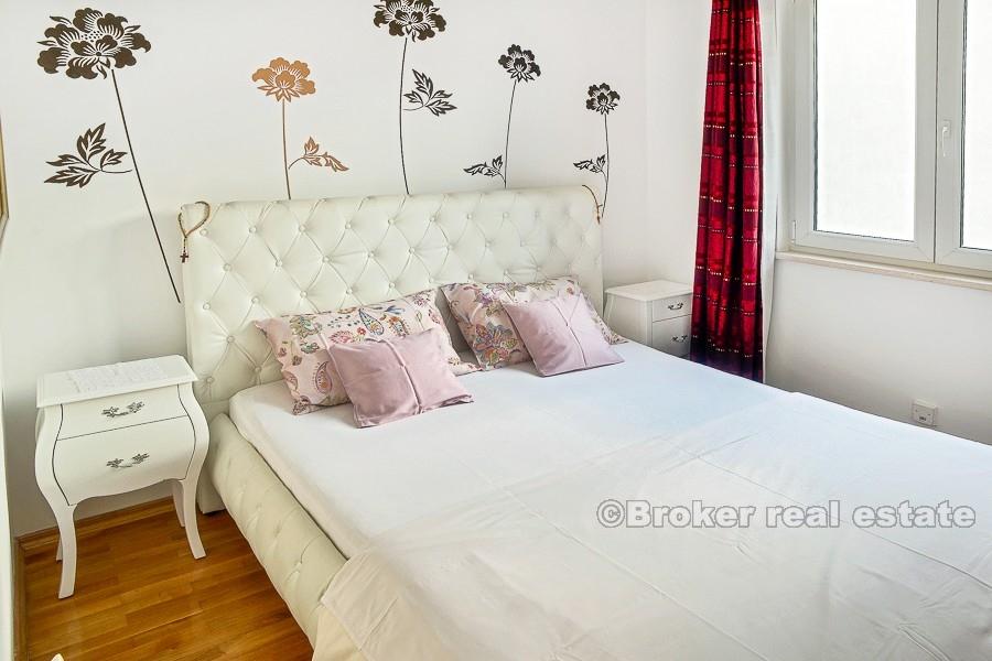 Three bedroom apartment near city center, for sale