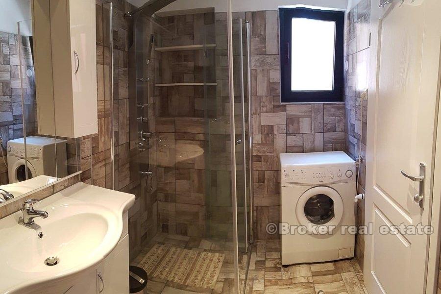 Renovert hus i et rolig sted, til salgs
