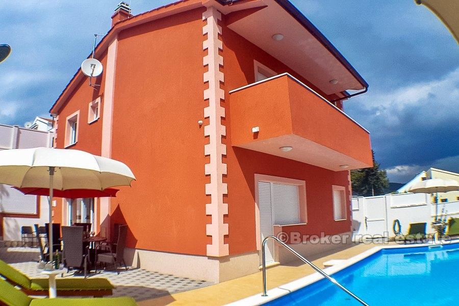 Deux propriétés sur le côté sud de l'île, en vente