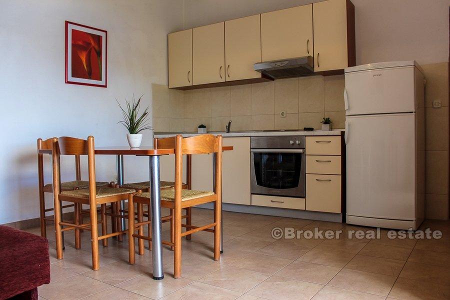 Apartman s pogledom na more, na prodaju