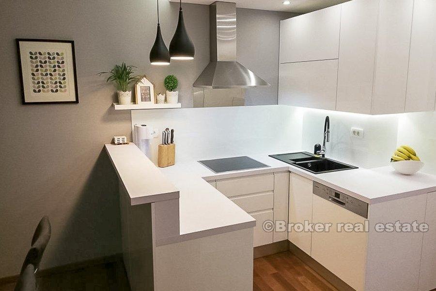 Bacvice, трехкомнатная квартира, продается