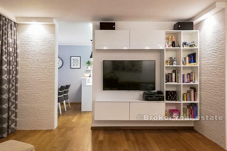 Bacvice, Zwei-Zimmer-Wohnung, zu verkaufen