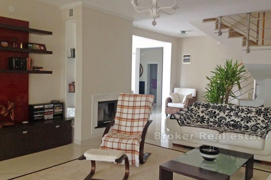 Wolnostojąca willa z widokiem na morze