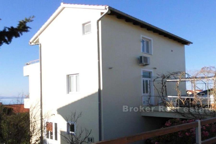 Freistehendes Haus mit Meerblick
