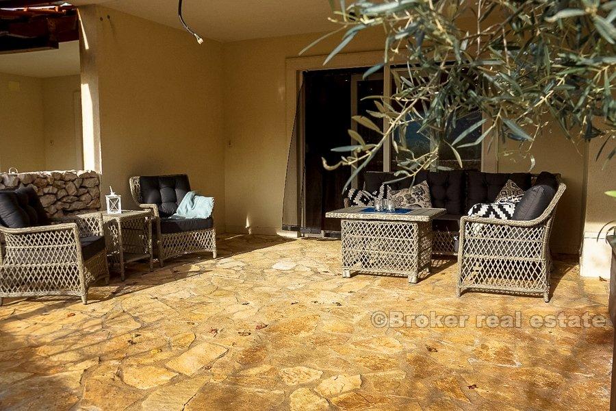 Appartamenti con vista sul mare, in vendita