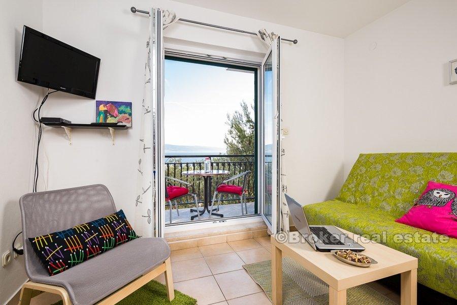 Vila sa bazenom, na prodaju