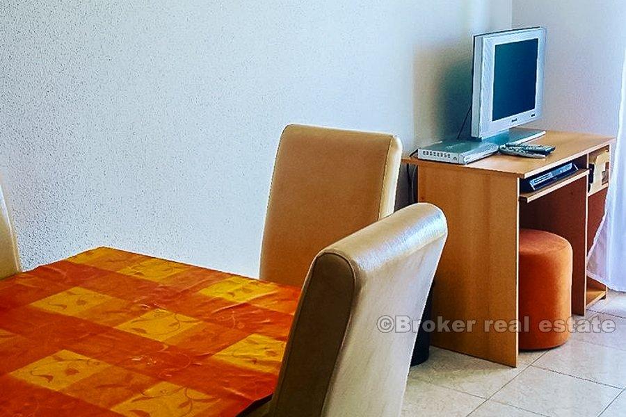 Jednosoban apartman s pogledom na more, na prodaju