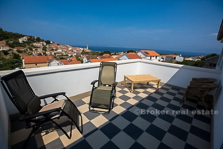 Detached house with the sea view, for sale