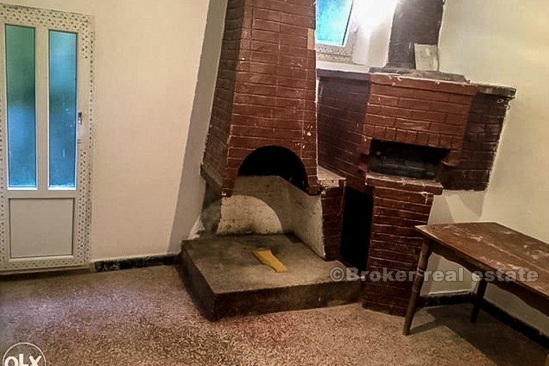 Stone house for renovation, for sale