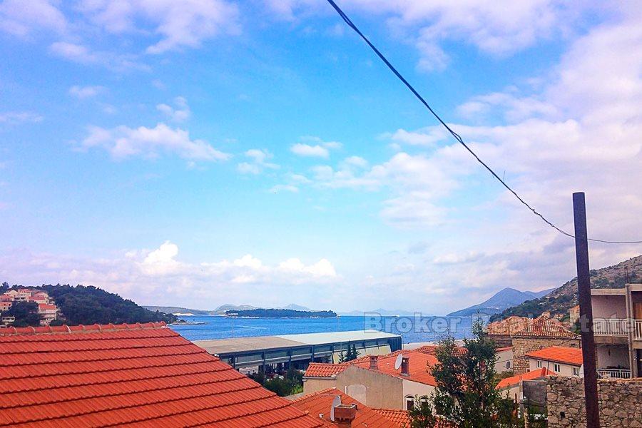 Appartement avec vue sur la mer, à rénover