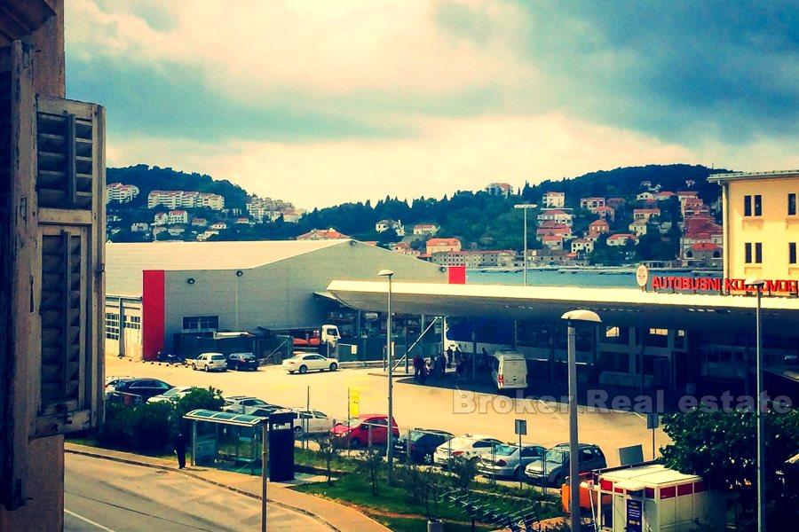 Apartament z widokiem na morze, do remontu