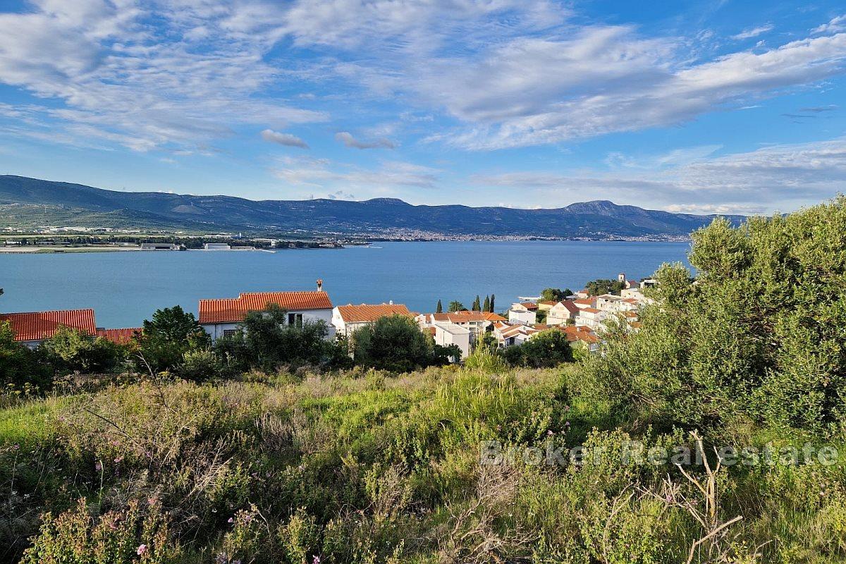 Building land plot with the sea view