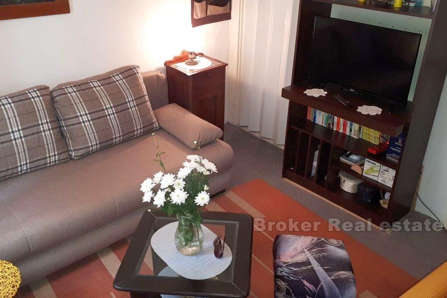 Kamienny dom na starym mieście