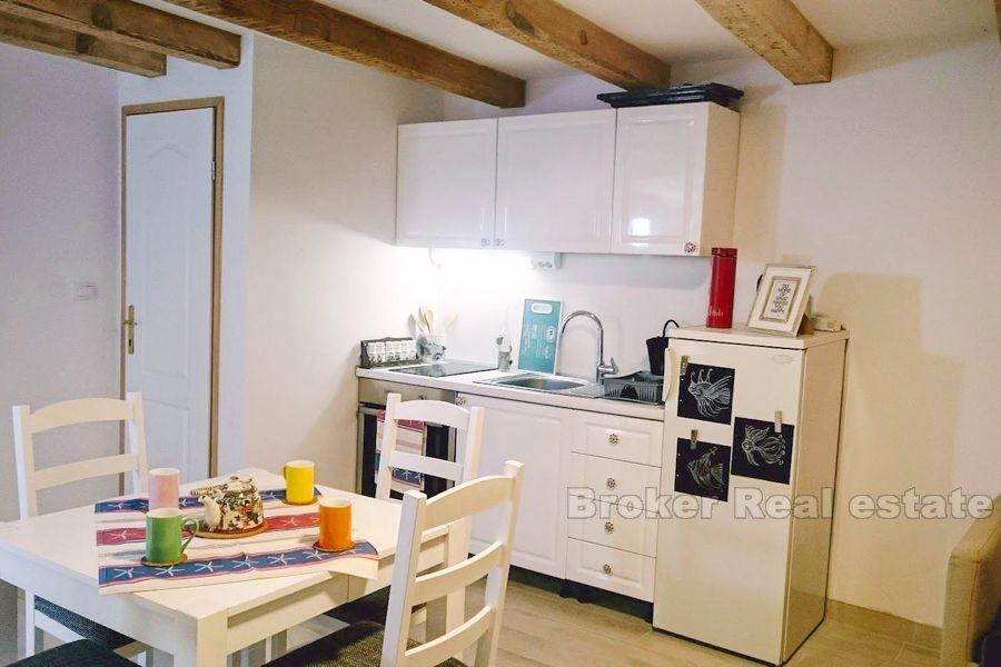 Varos, one bedroom apartment in old center