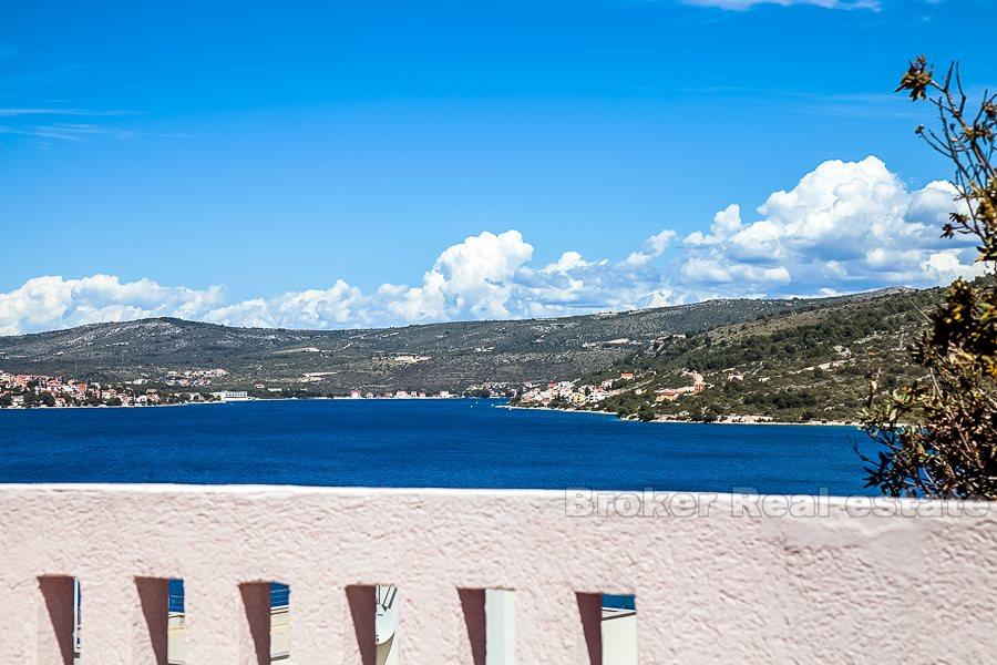 Detached house with a beautiful sea view, for sale