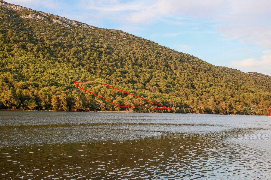Building land plot by the sea, for sale