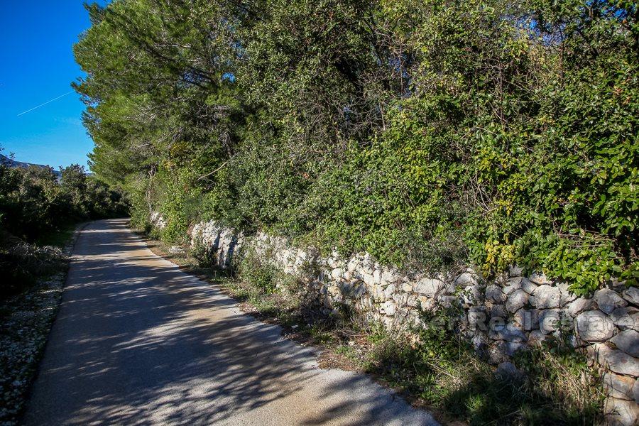 Building land plot by the sea, for sale