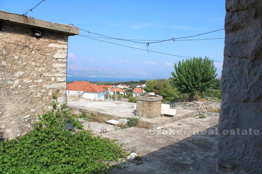 Vecchia casa in pietra in vendita