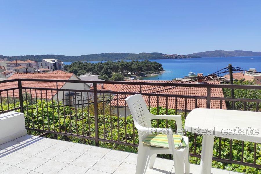 Samostojeća kuća s pogledom na more