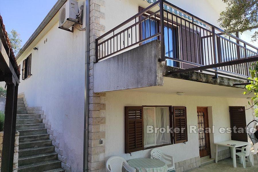 Detached house with the sea view