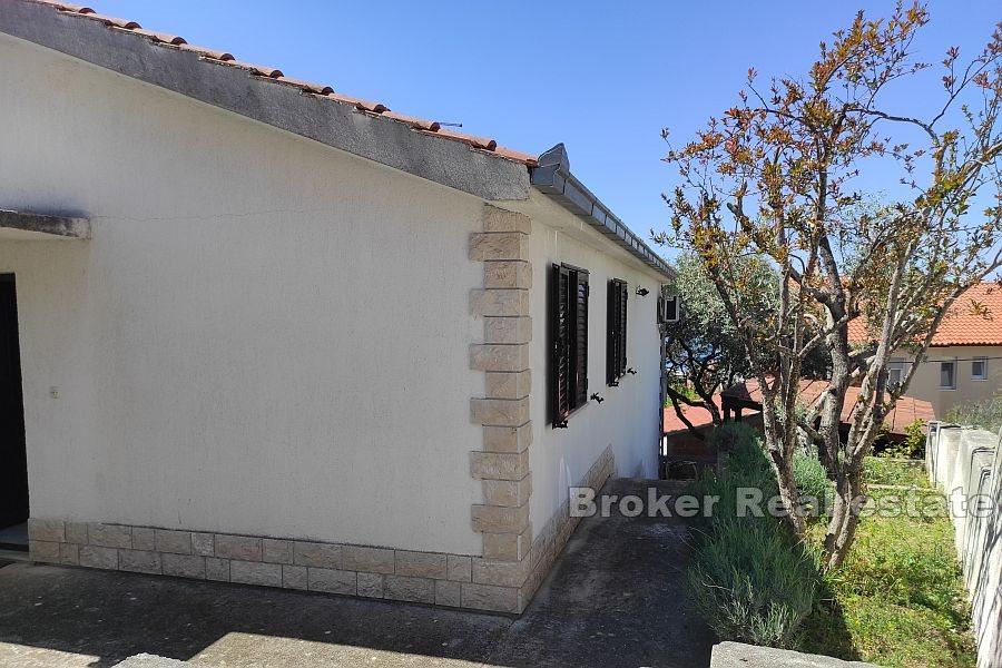 Detached house with the sea view