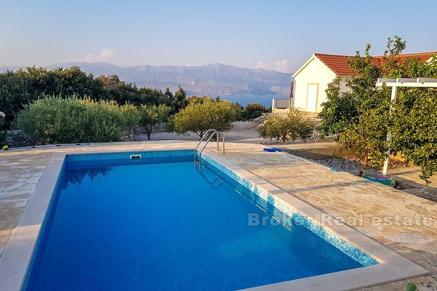 Charmante maison avec piscine, à vendre