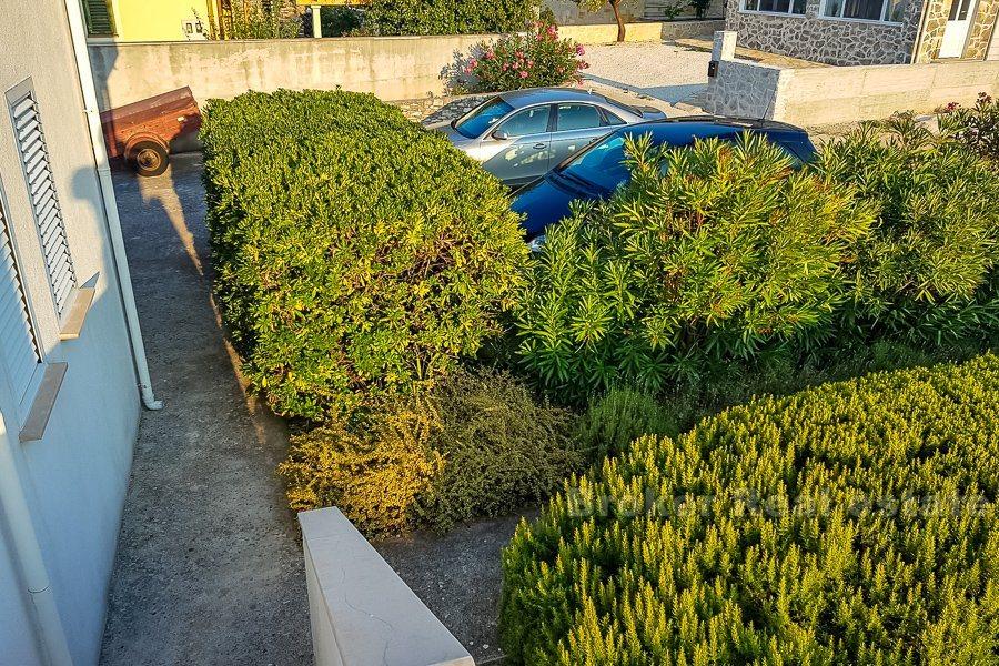 Очаровательный дом с бассейном, на продажу