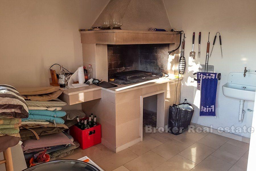 Charming house with pool, for sale