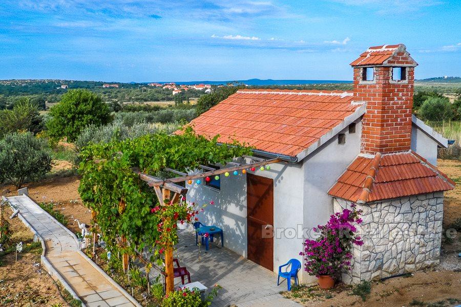 Rodinný dům s velkou zahradou, na prodej