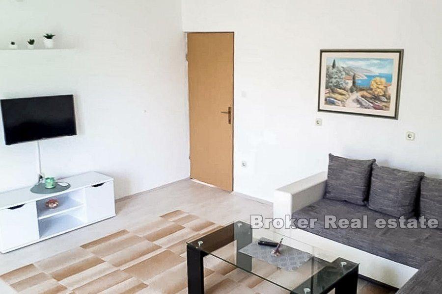 Apartment house in a quiet location, for sale