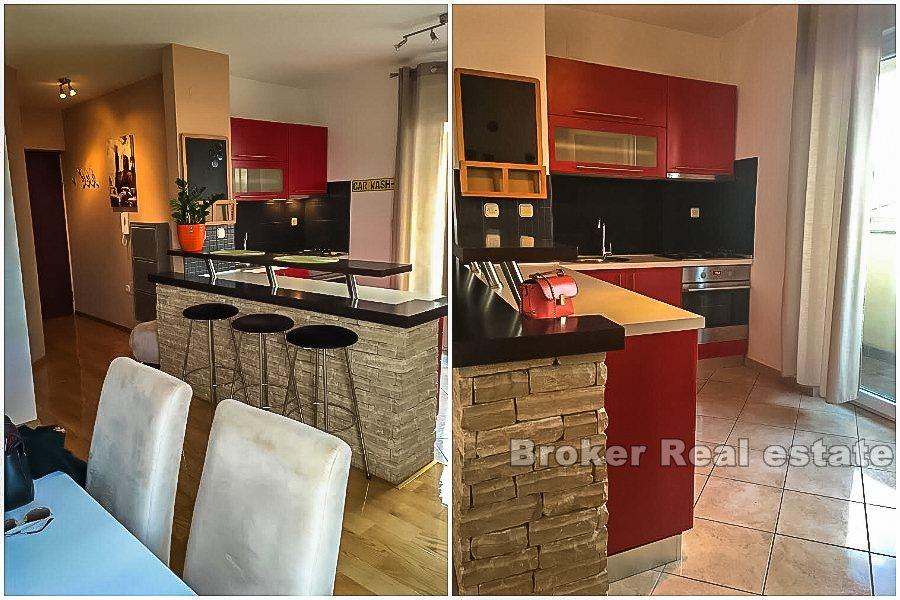 Ein-Zimmer-Wohnung auf zwei Etagen, zu verkaufen