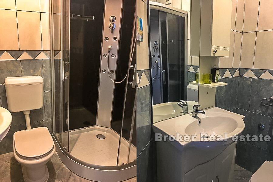 Ein-Zimmer-Wohnung auf zwei Etagen, zu verkaufen