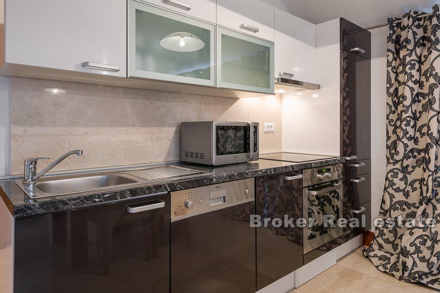 Apartamenty z widokiem na basen i morze