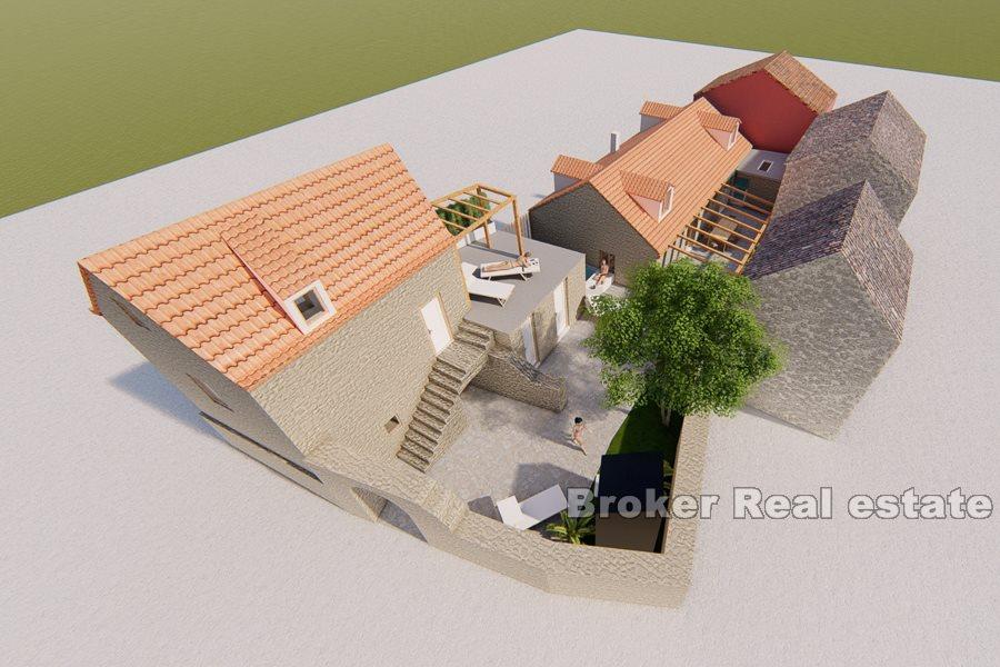 Due case in pietra in vendita