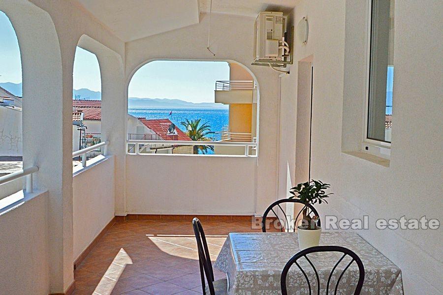 Drvenik, charmant immeuble avec vue mer