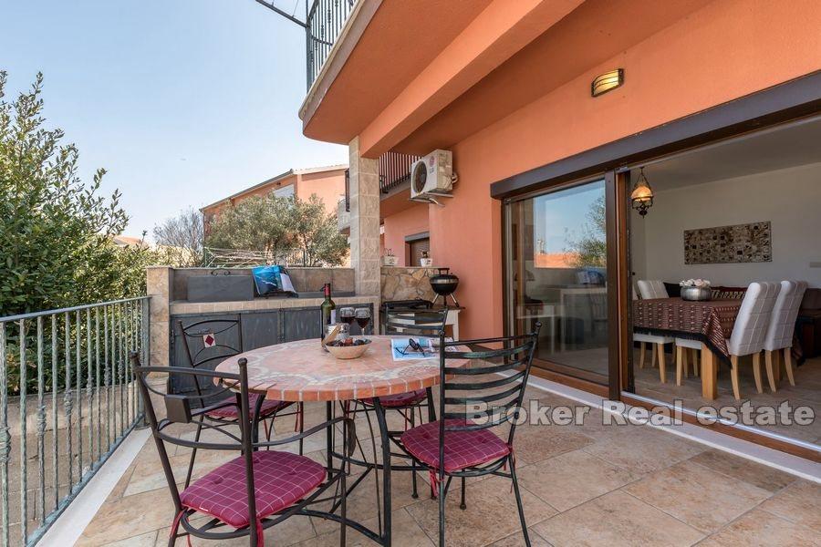 Dům v řadě, druhá linie od moře