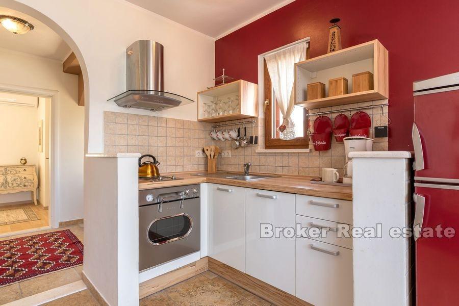 Dům v řadě, druhá linie od moře