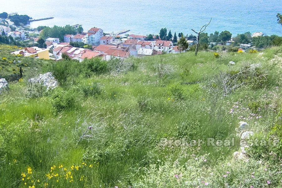 Building land with sea view