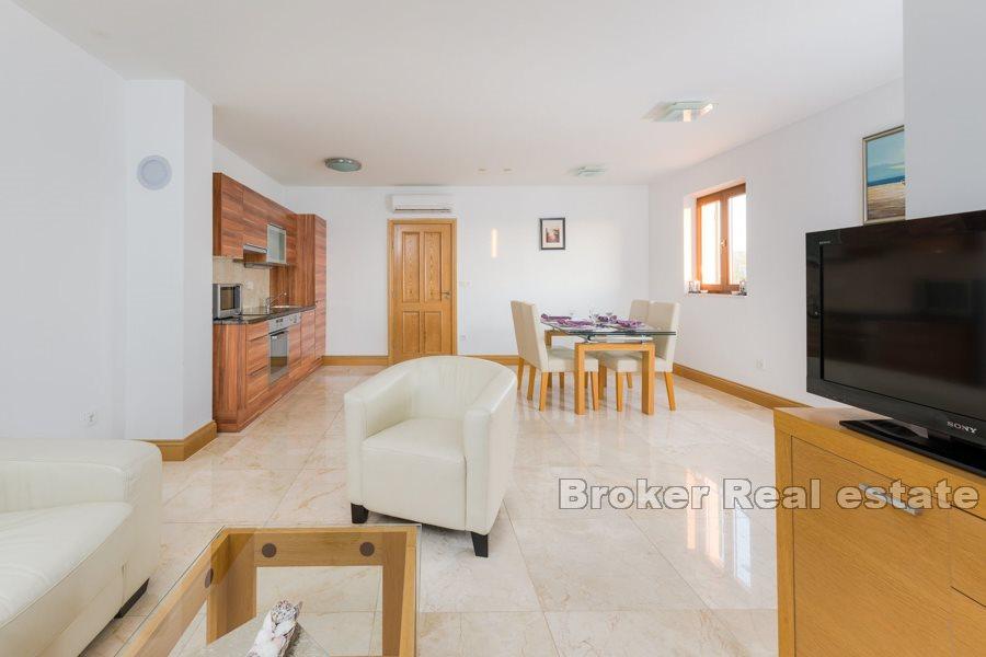 Appartamento con vista mare