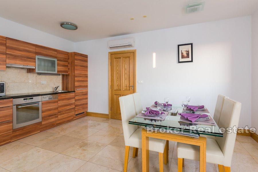 Appartamento con vista mare