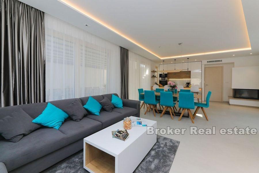 Modern newly built villa with pool