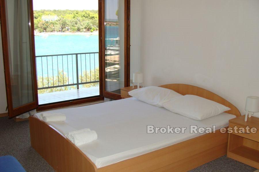 Litet hotell vid havet